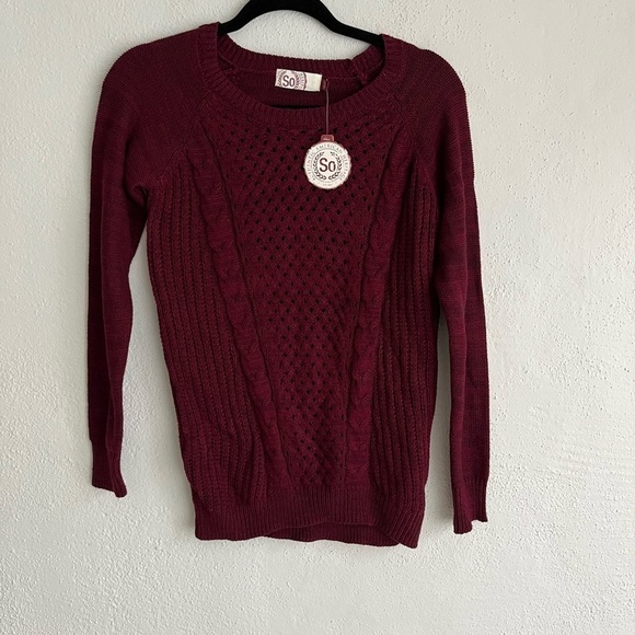 SO Authentic American Heritage Woman Wine Red Round Neck Sweater, Size S… - Picture 1 of 6